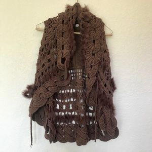 Brown knitted vest